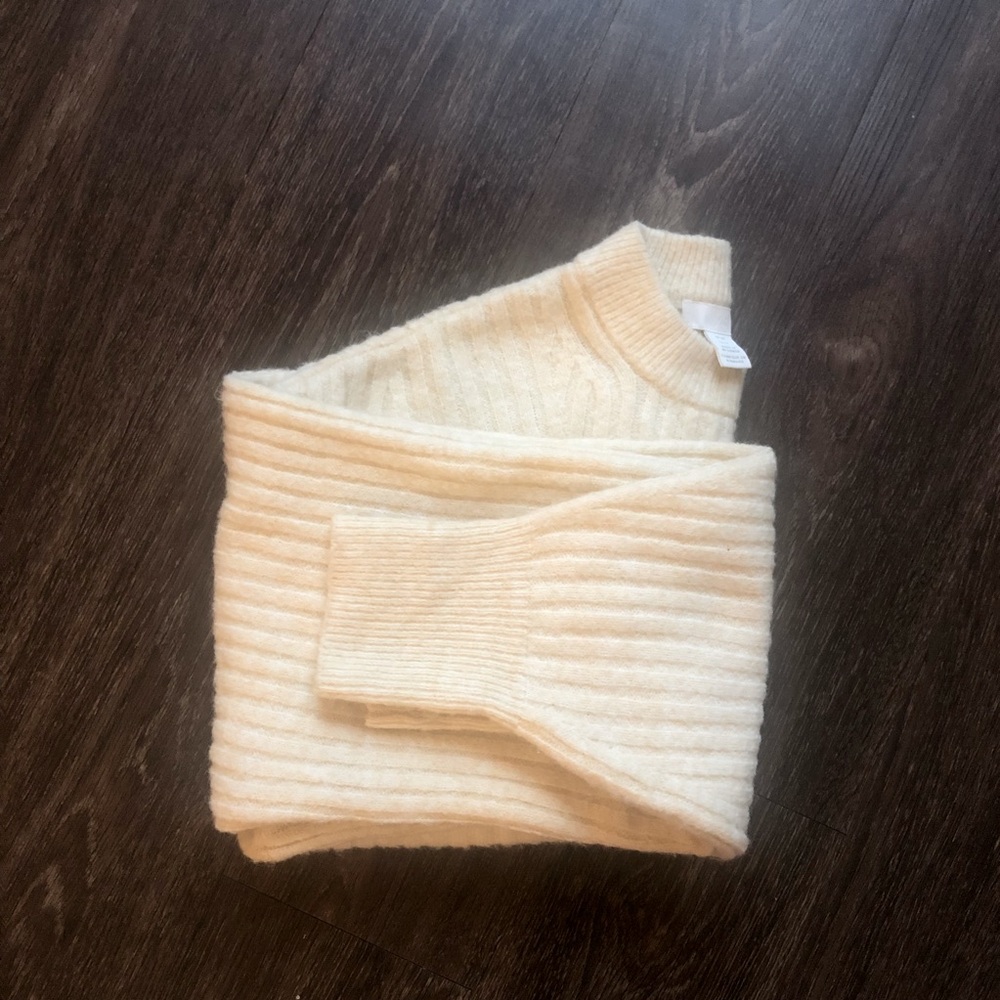 H&M Yellow Ribbed Sweater